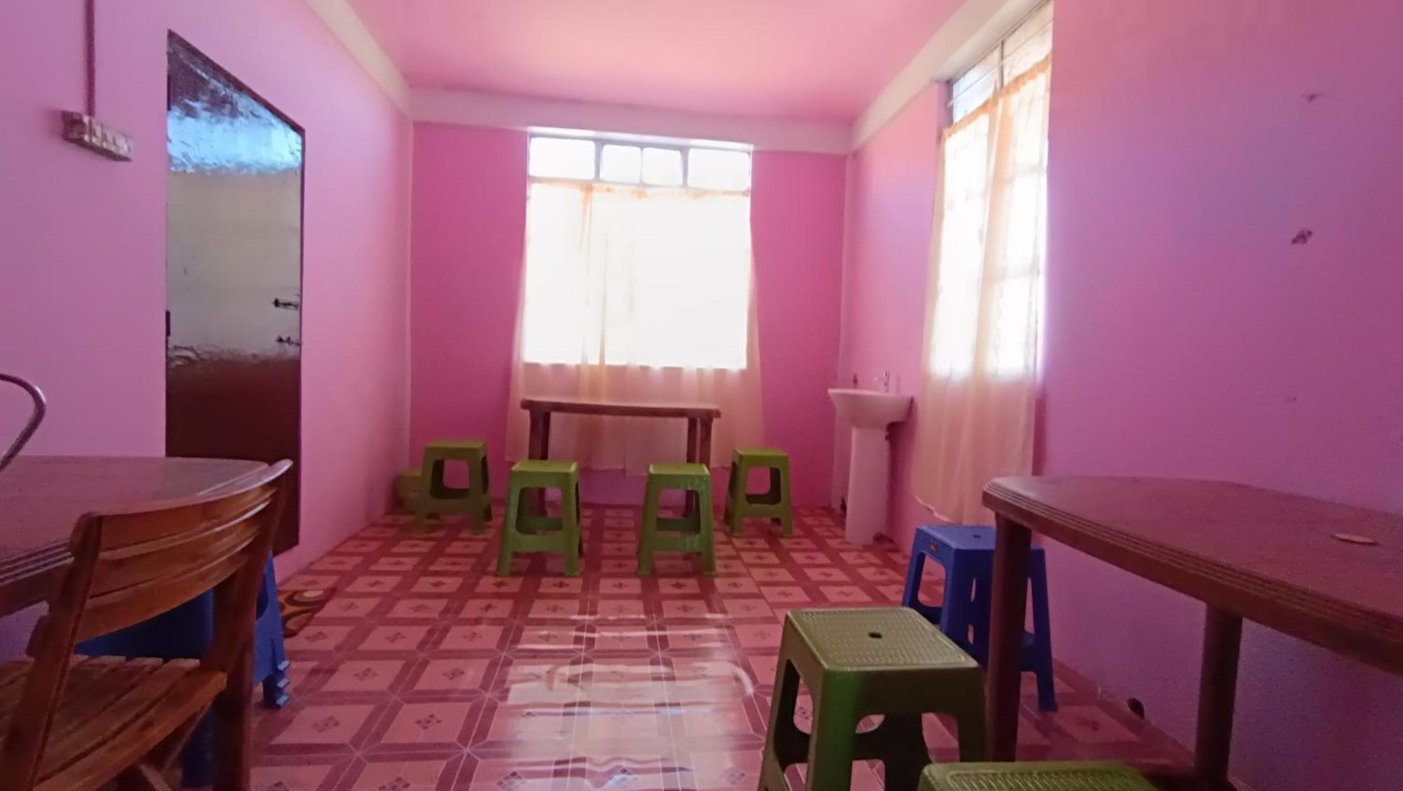 Pamilya Homestay 체라푼지 외부 사진